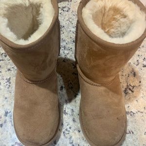 Girls chestnut Uggs size 3